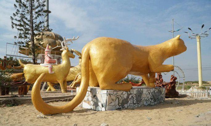 Rần rần những linh vật mèo gây sốt các tỉnh thành khắp Việt Nam-6