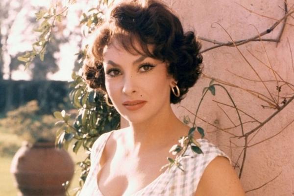 Nữ chính Thằng Gù Nhà Thờ Đức Bà qua đời nhưng sự quyến rũ còn mãi-1