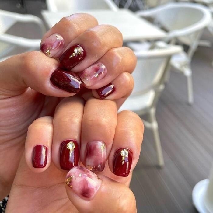 Gợi ý 12 mẫu nail đỏ đẹp mê ly cho tay xinh hái lộc Xuân Quý Mão 2023-12