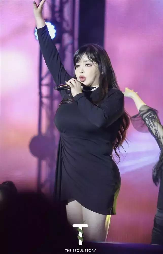 Park Bom (2NE1) xuất hiện khỏe khoắn sau lần tăng cân không kiểm soát-5