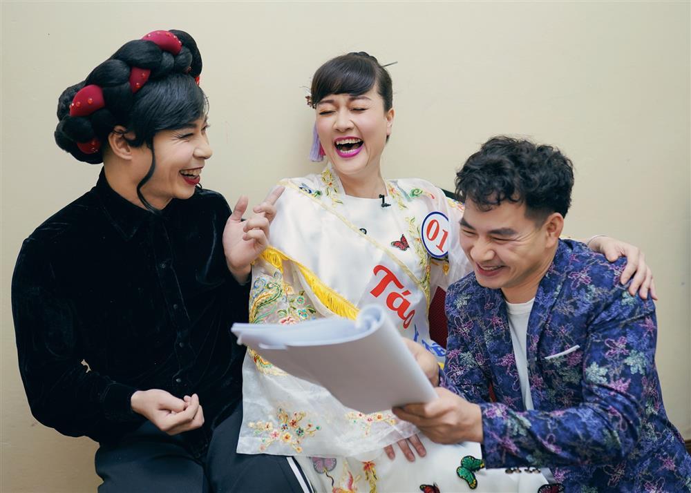 Vân Dung và cảnh đau thắt ruột gan nhớ đời tại Táo Quân-2