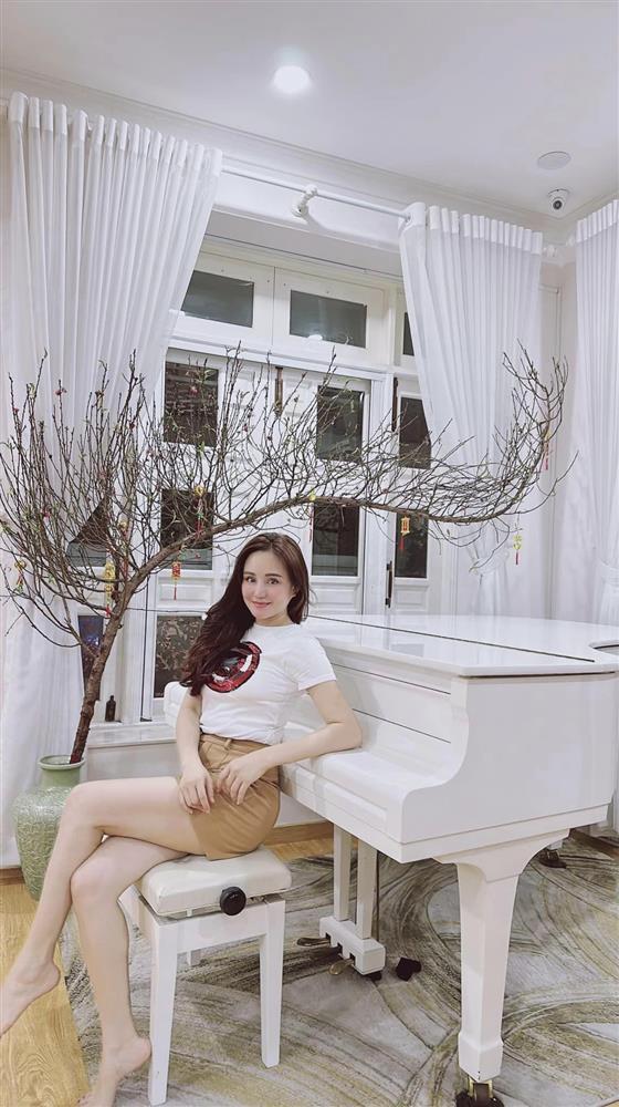 Showbiz Việt ngày 17/1: Minh Tiệp cảm ơn HLV Park Hang-seo-13