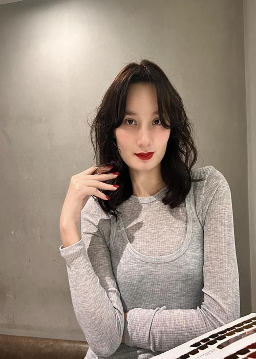 Lê Thúy tiêm filler cải thiện khuôn mặt bị ví như đàn ông-7