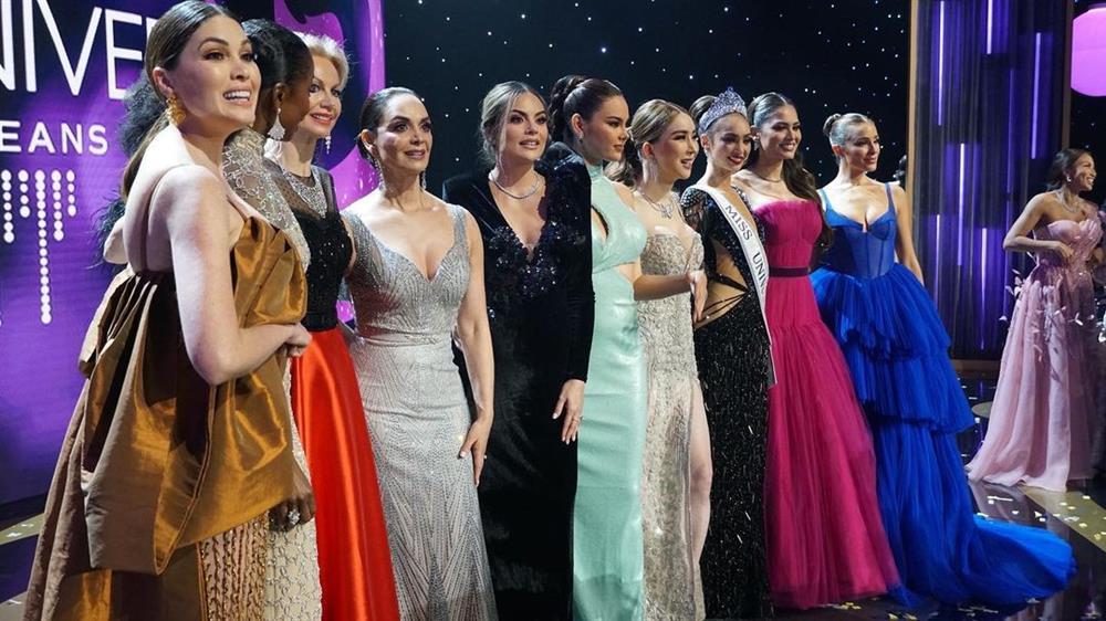 10 Miss Universe quy tụ: Choáng ngợp body hoa hậu U70-3