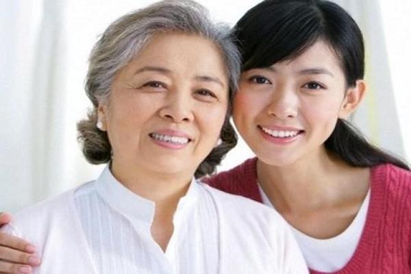 Lấy lòng mẹ chồng khó tính: Tại sao không?-1