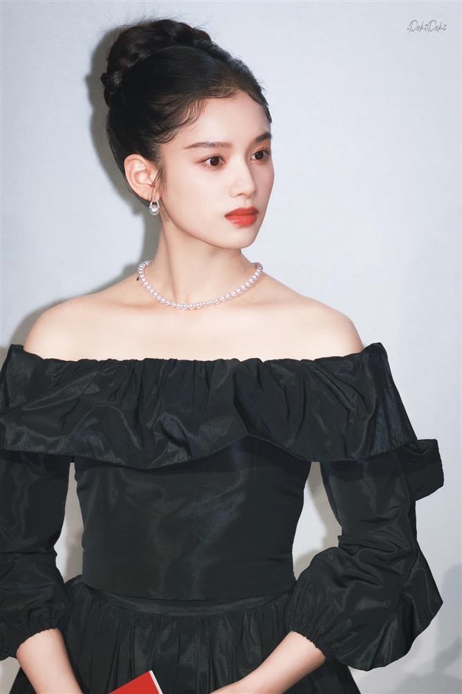 Nhan sắc xinh như công chúa của Trương Tịnh Nghi-2