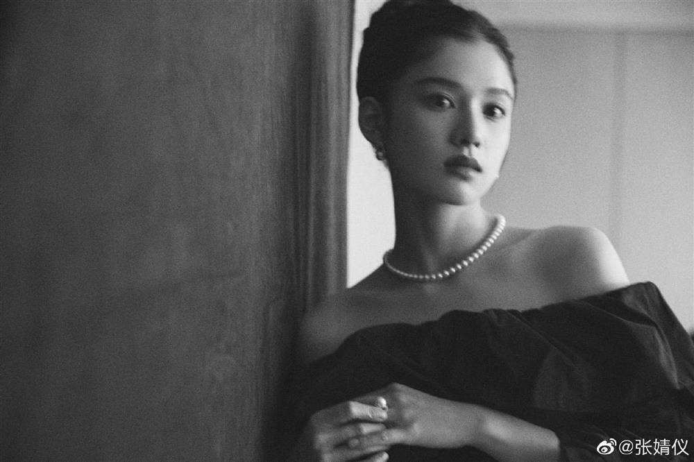 Nhan sắc xinh như công chúa của Trương Tịnh Nghi-11