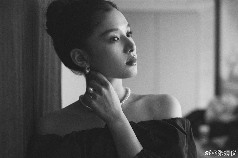 Nhan sắc xinh như công chúa của Trương Tịnh Nghi-12