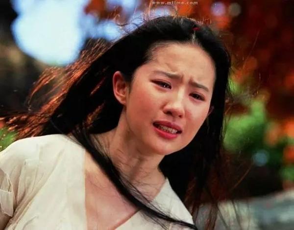 Quá khứ đen tối của Lưu Diệc Phi: bị đồn dùng tiền cướp vai 1 sao Hàn-5