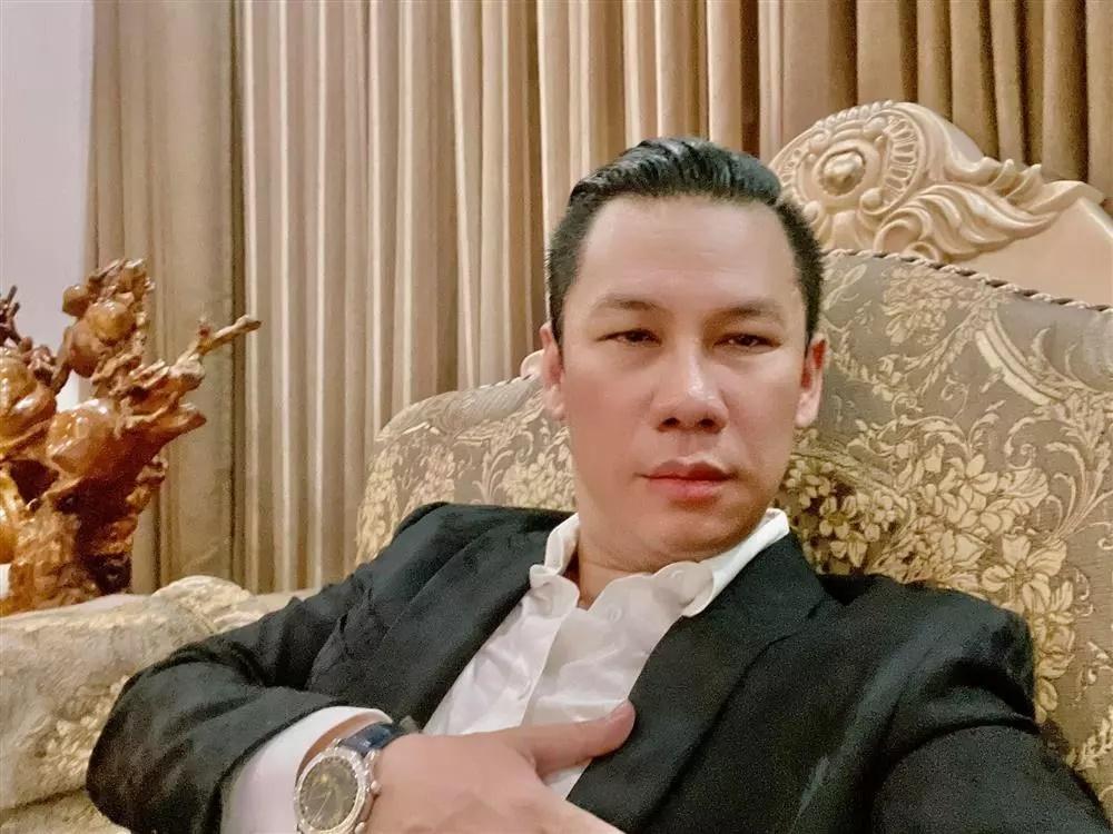 Thêm ảnh biệt thự chuẩn đại gia của chồng cũ Lệ Quyên-10