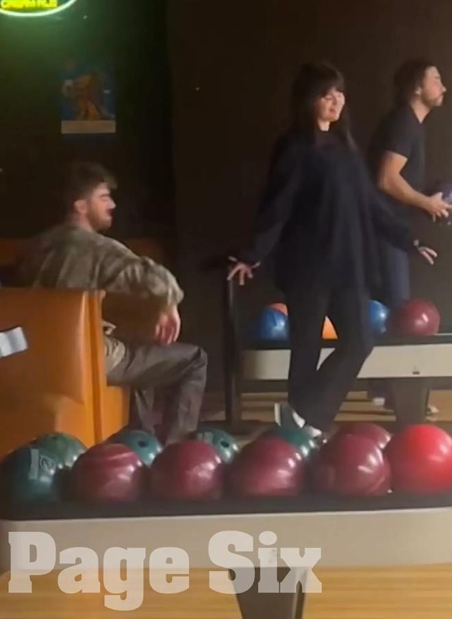 Ảnh hẹn hò của Selena Gomez và bạn trai mới-2