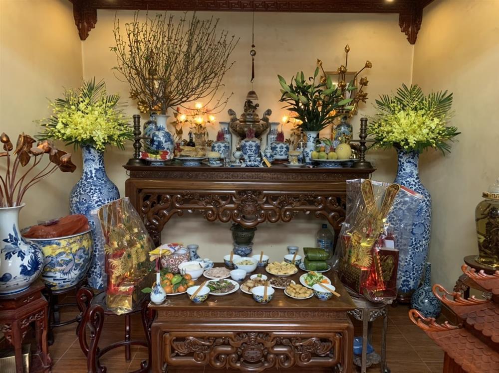 Bài trí bàn thờ ngày Tết: Tài Thần gõ cửa, Hỷ Thần nghênh đón-1