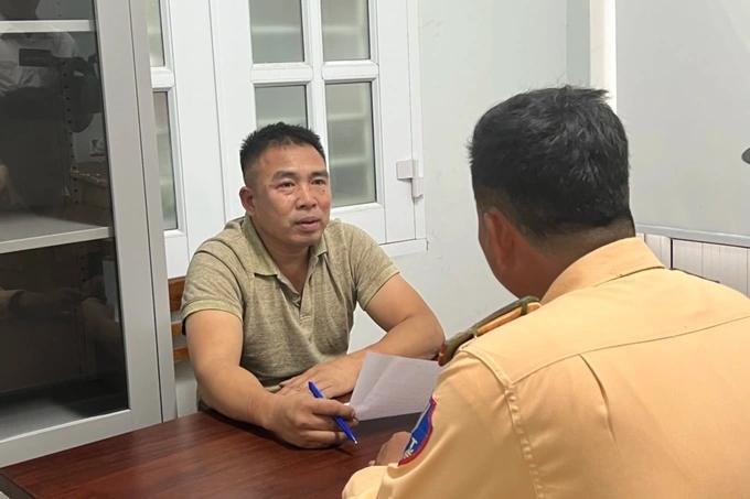 Xe nhồi quá khách tông CSGT, tài xế còn livestream kêu oan-3