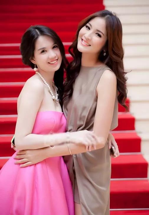 Ngọc Trinh đứng 1 mình không ai bằng, chụp cùng hoa hậu là lép vế-14