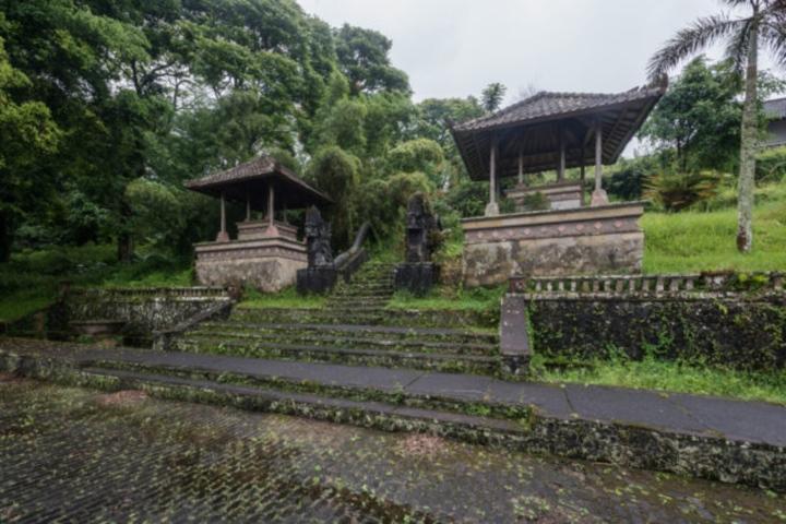 Bí ẩn khách sạn bỏ hoang trên đảo Bali, nơi không ai dám đến gần-3
