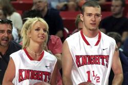 Britney Spears bất ngờ share ảnh tình cũ Justin Timberlake