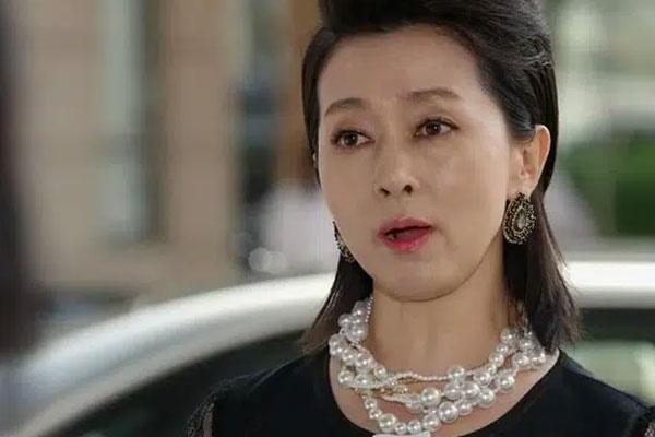 Mẹ chồng chê nhà gái trao vàng mỏng như sợi cước để rồi xấu hổ-2