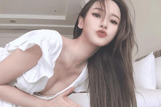 Nữ diễn viên bị phạt 230 USD vì ăn sầu riêng trong khách sạn