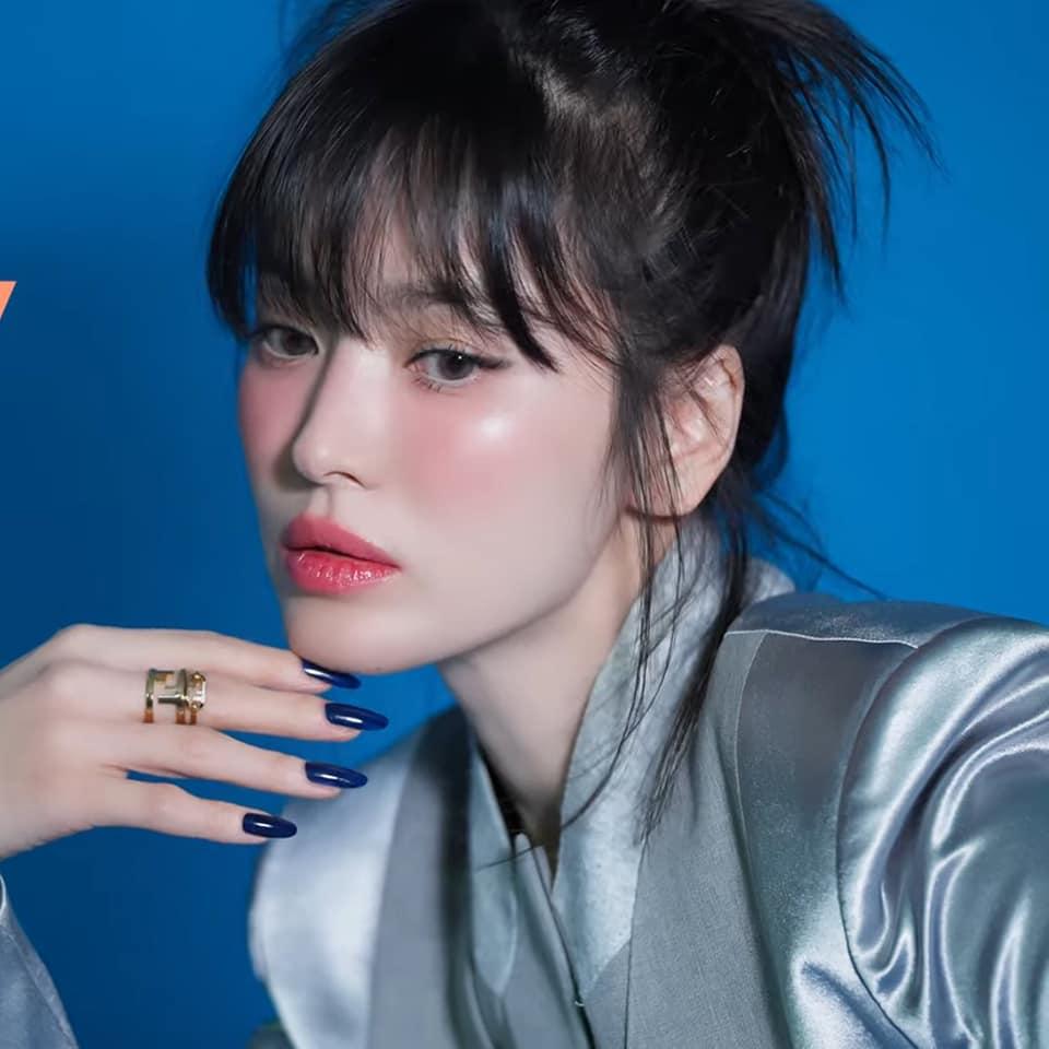 Song Hye Kyo đẹp như hoa trong hậu trường chụp ảnh tạp chí-1