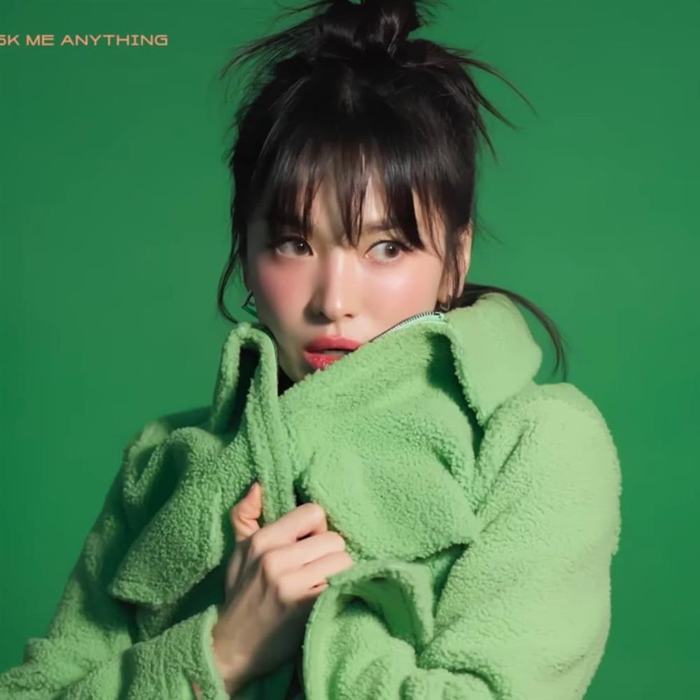 Song Hye Kyo đẹp như hoa trong hậu trường chụp ảnh tạp chí-6