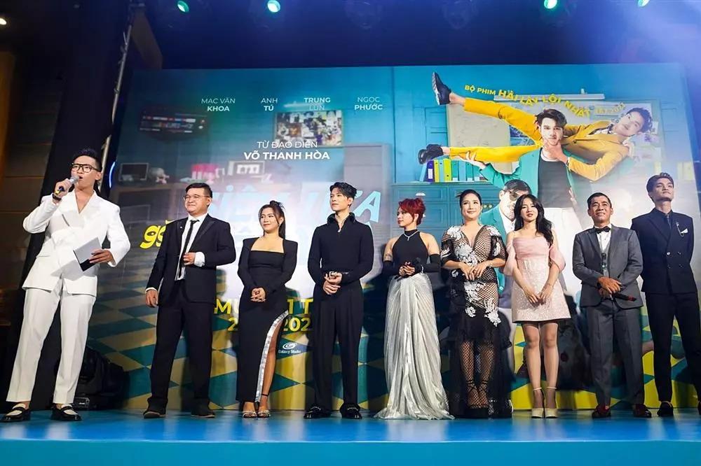 Bàn tay ngoan của Anh Tú với loạt sao nữ: Diệu Nhi khỏi lo ghen-3