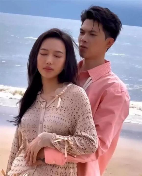 Bàn tay ngoan của Anh Tú với loạt sao nữ: Diệu Nhi khỏi lo ghen-10