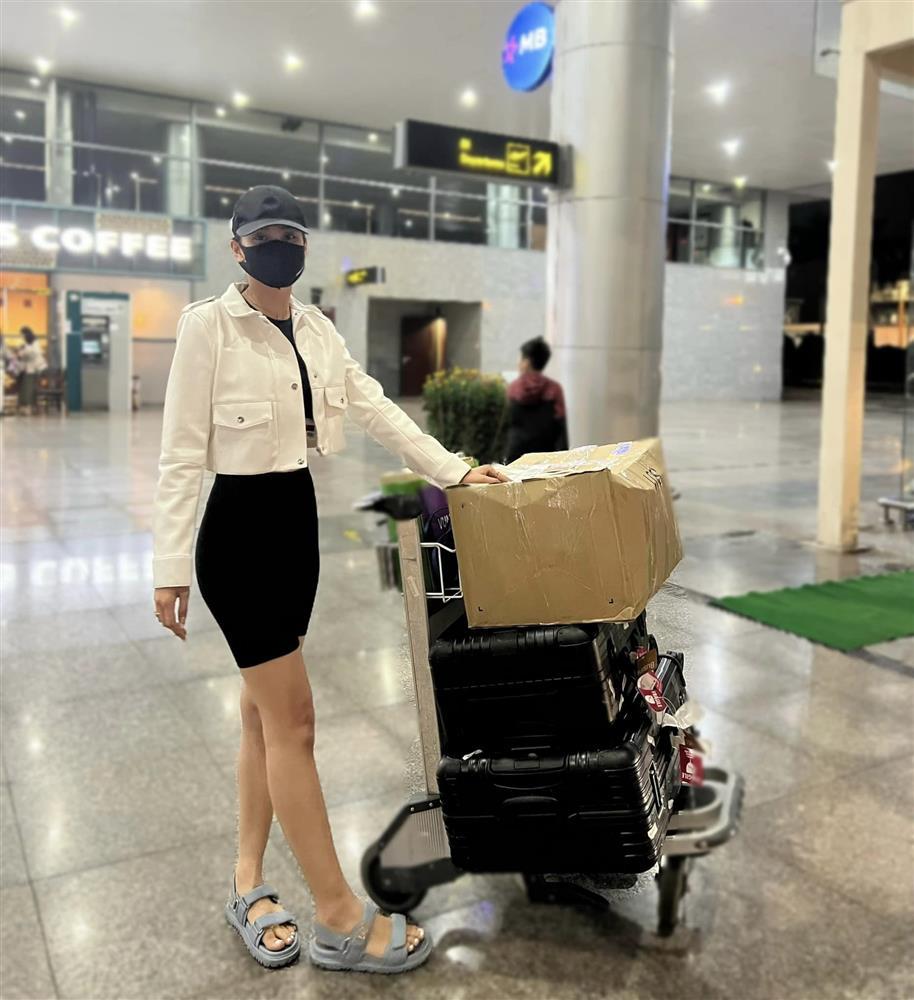 Showbiz Việt ngày 19/1: Hòa Minzy hé lộ mong ước năm mới-8