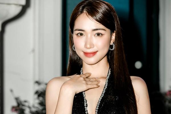 Showbiz Việt ngày 20/1: Phan Như Thảo nhận chị em với con gái-12