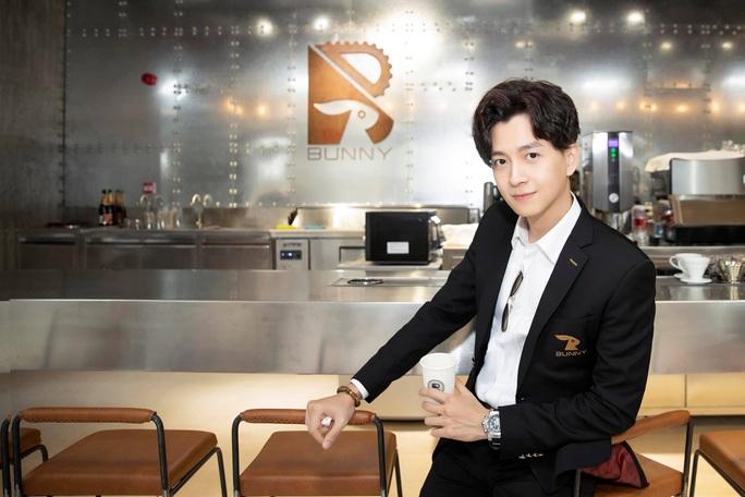 Sao Việt mang gì về cho cha mẹ ngày Tết?-1