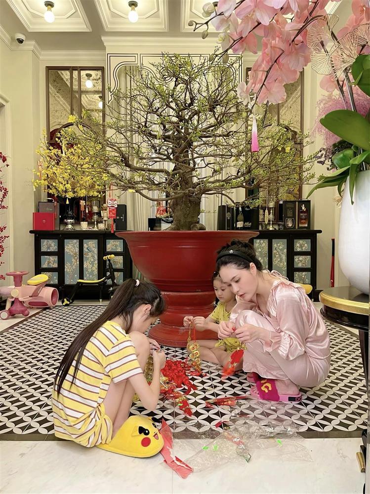 Đoàn Di Băng chi khủng trang trí nhà đón Tết, choáng nhìn cận ảnh-2
