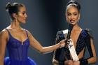 Cách công bố giải thưởng của Hoa hậu Hoàn vũ gây bất bình