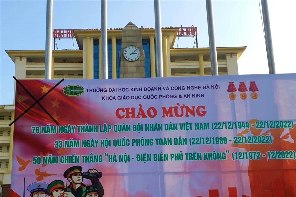 Phạt 50 triệu công ty in áp phích cờ Trung Quốc cho trường đại học-1