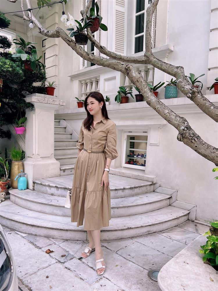 Á hậu Thanh Tú khoe cả hai quý tử, rõ mặt luôn cậu út-7