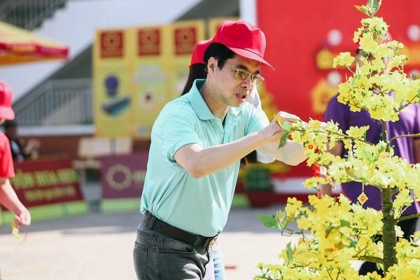 Danh ca Ngọc Sơn: Nhìn tôi có vẻ ăn chơi nhưng không phải...-4