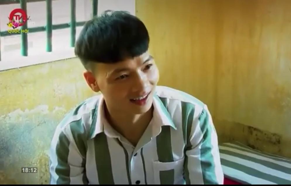 Khá Bảnh lên tivi, mẹ đẻ nhìn thấy con mà nghẹn lòng thương-2