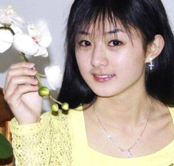 Triệu Lệ Dĩnh: Mỹ nhân tuổi Mão vượt khó thành công nhất Cbiz-2