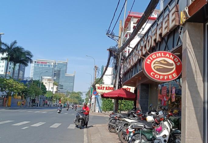 Sao mãi tranh cãi, phụ thu ngày Tết bao nhiêu là vừa?-3