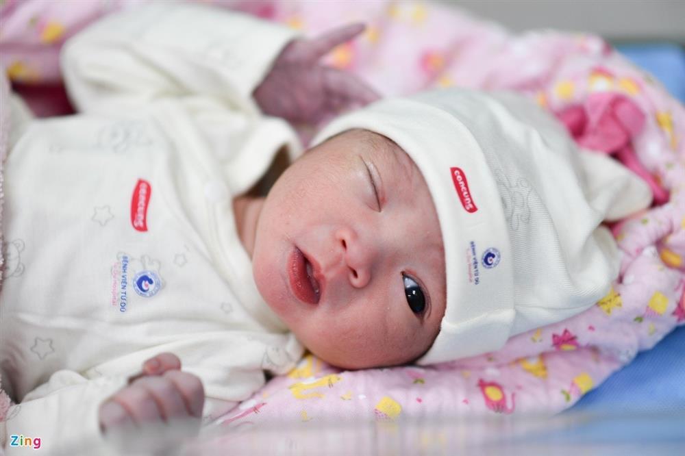 Khoảnh khắc những công dân Quý Mão đầu tiên chào đời-3