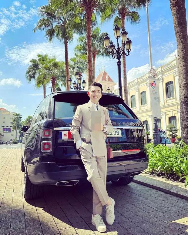 Con gái Minh Nhựa siêu giàu, sắm xế hộp tiền tỷ đi chơi Tết-1