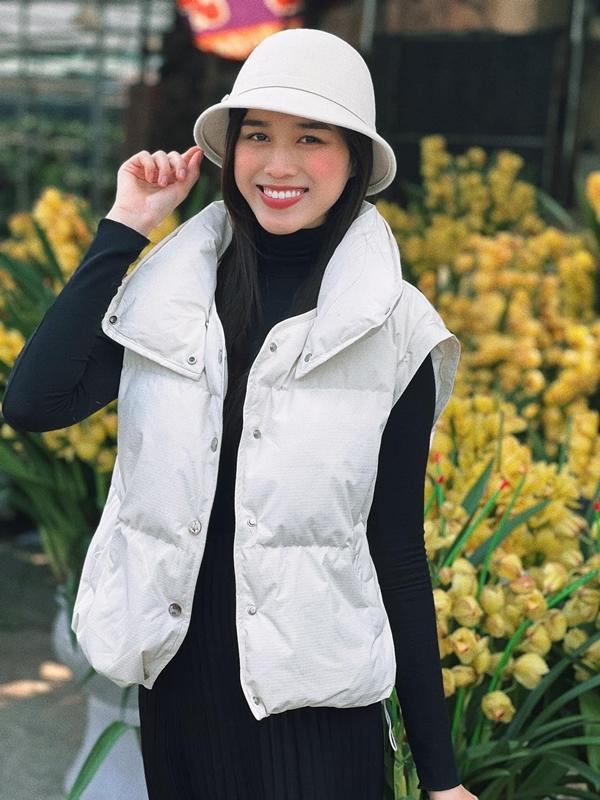 Dàn hoa hậu, á hậu giản dị khi về quê ăn Tết-3