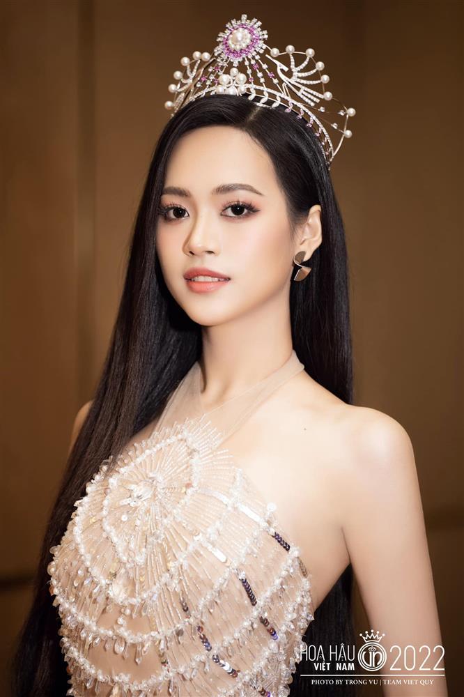 Loạt ảnh cho thấy Á hậu 1 Trịnh Thùy Linh chuẩn con nhà giàu-10