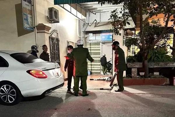 Nổ súng đêm 30 Tết, 3 người bị thương-1