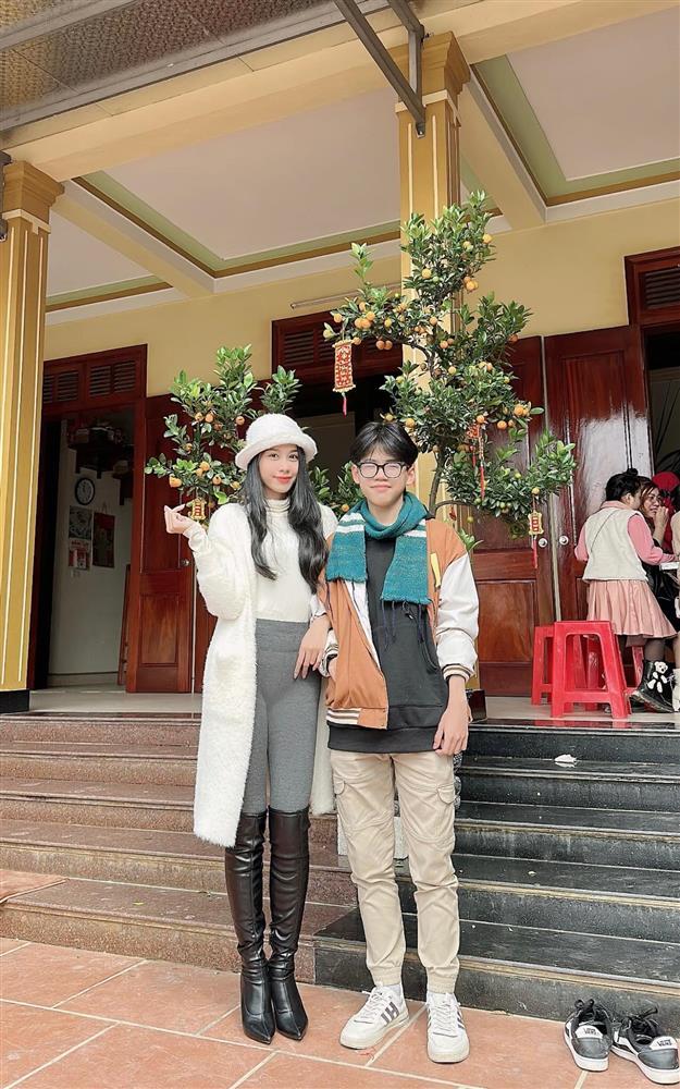 Á hậu Việt Nam 2022 Ngọc Hằng mất điểm vì quần bó phản chủ-3