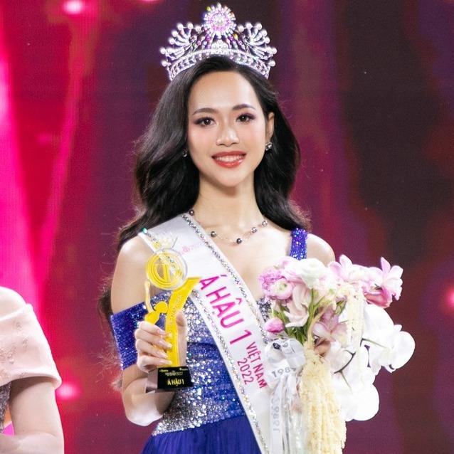 Loạt ảnh cho thấy Á hậu 1 Trịnh Thùy Linh chuẩn con nhà giàu-9