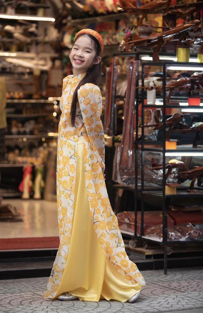 Showbiz Việt ngày 24/1: Chồng Lan Phương được mẹ vợ chiều hết nấc-7