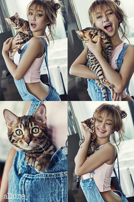 Idol Kpop và mèo cưng: choáng với đại gia đình của Lisa BLACKPINK-2