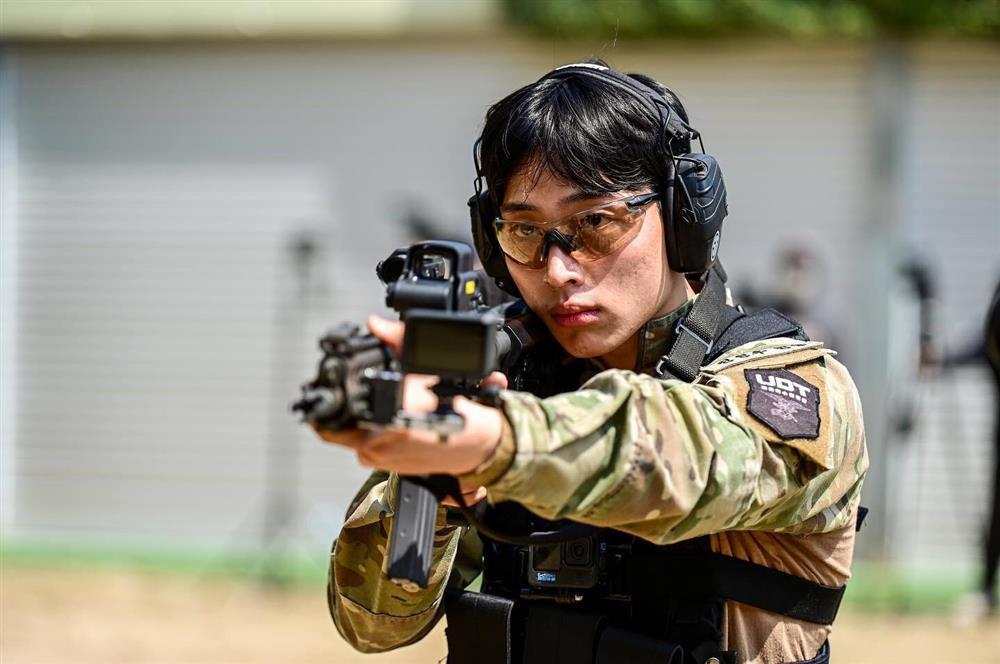 Ca sĩ Hàn tố bạn trai ngoại tình, lăng nhăng với 5 người cùng lúc-2