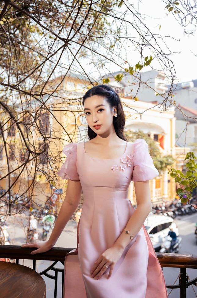 4 Hoa hậu Mỹ Linh, Tiểu Vy, Đỗ Thị Hà và Thanh Thủy đụng hàng-9