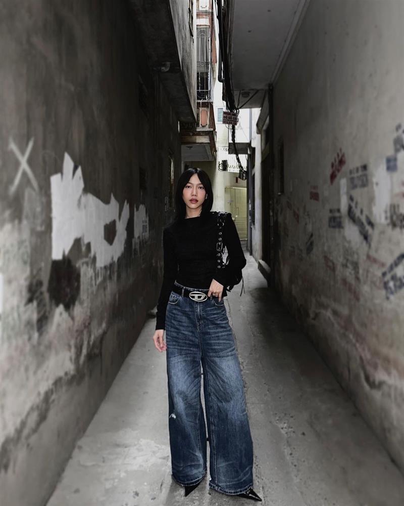 Bật mood chiến dịp Tết: Chi Pu diện bikini, Phương Oanh váy rách-6