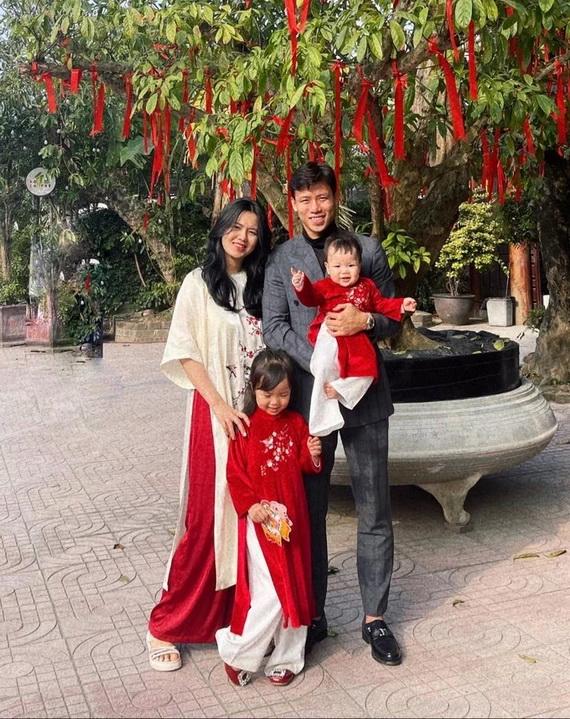 Muôn vàn kiểu đón Tết của các tuyển thủ Việt Nam-1